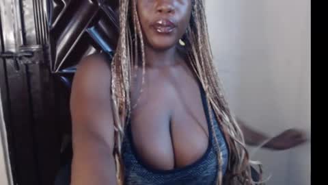 Snapshot of hot_choco2 chatting on 09/23/25, 08:06 Coco online show from 09/23/25, 08:06