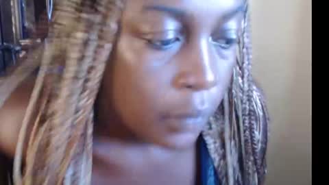 Snapshot of hot_choco2 chatting on 09/25/25, 07:45 Coco online show from 09/25/25, 07:45