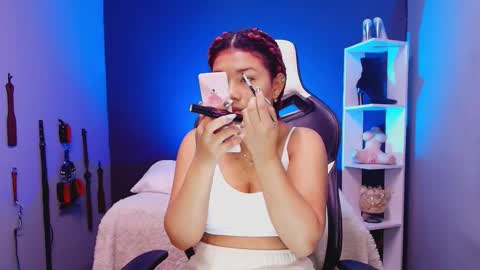 Snapshot of hot_chocolate_4u chatting on 12/02/25, 12:21 hot chocolate 4u online show from 12/02/25, 12:21