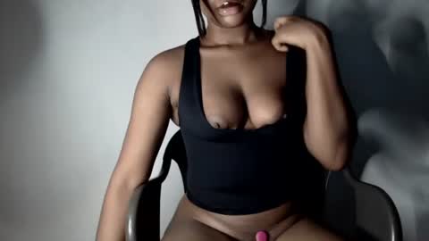 sonia  mis choco online show from 10/23/25, 05:51