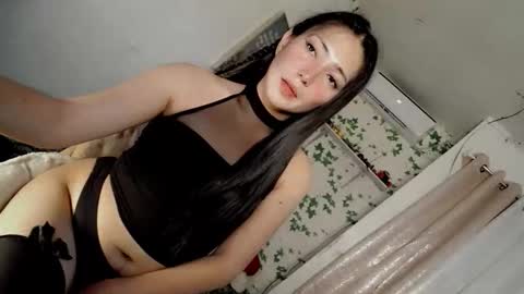 its me CLAUDIA online show from 10/11/25, 06:56