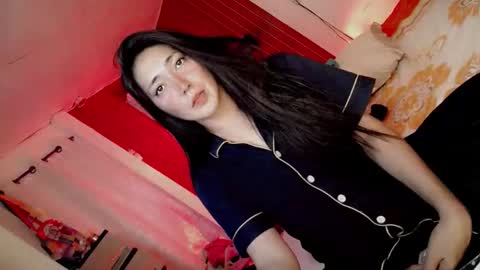 its me CLAUDIA online show from 04/08/26, 03:28
