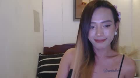 Snapshot of hot_daniela090393 chatting on 10/18/25, 07:20 DANIELA online show from 10/18/25, 07:20