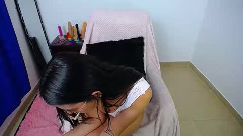 angie online show from 03/01/26, 01:51