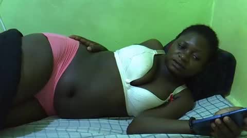 Snapshot of hot_girlly chatting on 09/14/25, 05:45 hot_girlly online show from 09/14/25, 05:45