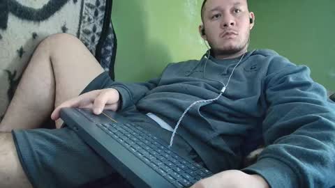 hot_guy36 online show from 12/03/25, 04:49