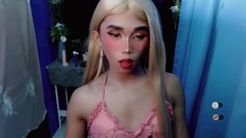 Snapshot of hot_khianna chatting on 02/22/26, 12:04 Khianna online show from 02/22/26, 12:04