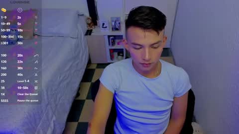 Alejandro online show from 04/29/26, 01:43