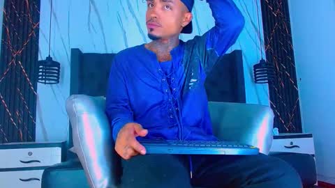 Snapshot of hot_latino_x chatting on 02/17/26, 12:34 SEXY COUPLE online show from 02/17/26, 12:34