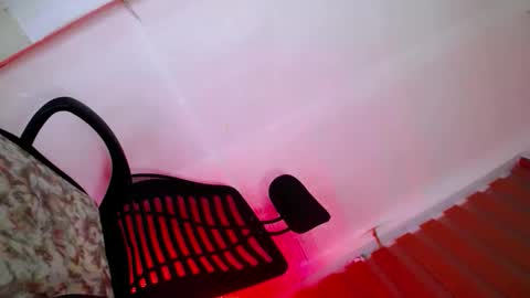 Snapshot of hot_laura69 chatting on 06/01/26, 04:41 just call me laura online show from 06/01/26, 04:41