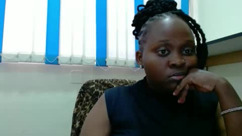 Linah online show from 12/03/25, 06:21