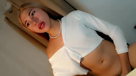hot_little_angel18 online show from 05/24/26, 02:27