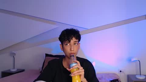 Alana online show from 02/11/25, 09:14