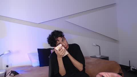 Alana online show from 03/06/25, 08:37