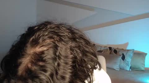 Alana online show from 10/03/25, 09:34