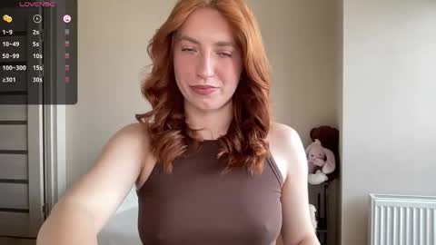Snapshot of hot_lliinns chatting on 04/30/26, 08:20 Lina online show from 04/30/26, 08:20
