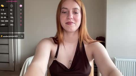 Snapshot of hot_lliinns chatting on 05/17/26, 12:45 Lina online show from 05/17/26, 12:45