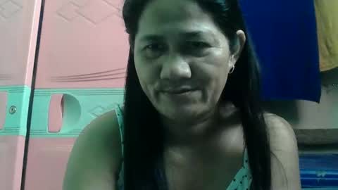 hotmama online show from 09/19/25, 12:12