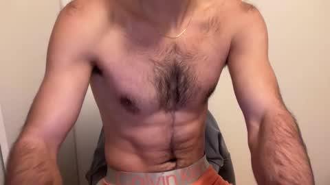 hot_men_athlete online show from 01/16/26, 12:31