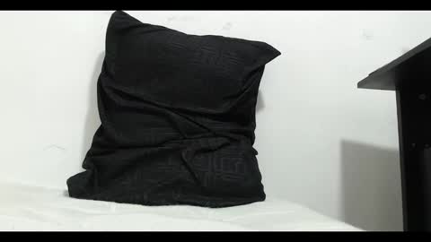 Mia online show from 12/10/24, 11:08