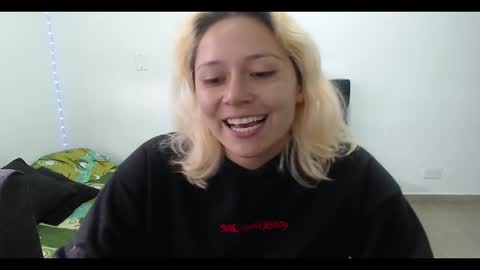 Mia online show from 02/23/25, 07:49