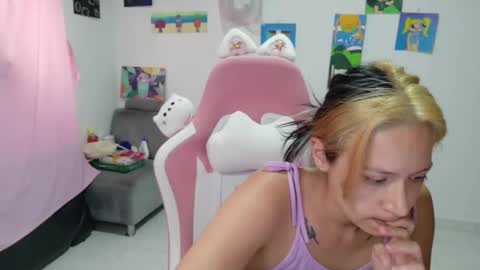 Mia online show from 02/11/26, 06:57