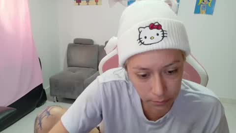 Mia online show from 02/18/26, 02:46