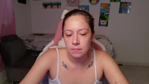 Snapshot of hot_mommymia chatting on 05/27/26, 02:25 Mia online show from 05/27/26, 02:25