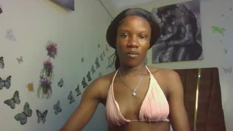 hot petite100 online show from 11/17/25, 09:31