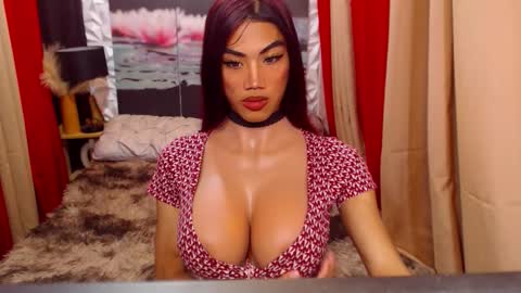 Snapshot of hot_pleasure_cock chatting on 12/15/25, 10:08 Julli Anna online show from 12/15/25, 10:08