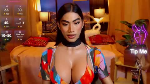 Julli Anna online show from 06/15/26, 12:46
