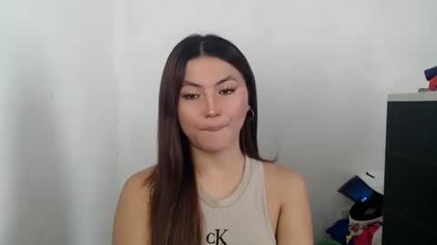 Nikki  online show from 04/11/26, 03:44