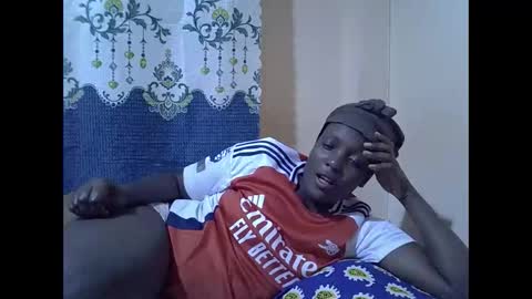 RAYLAH online show from 12/02/25, 08:26