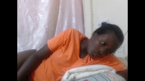 RAYLAH online show from 02/27/26, 02:50