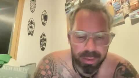 letmedoo2 online show from 10/29/25, 07:26