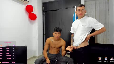 Snapshot of hot_sexmature chatting on 02/23/25, 01:32 Vanesa Oliver and Andrew online show from 02/23/25, 01:32