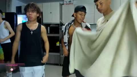 Snapshot of hot_sexmature chatting on 10/08/25, 11:24 Vanesa Oliver and Andrew online show from 10/08/25, 11:24