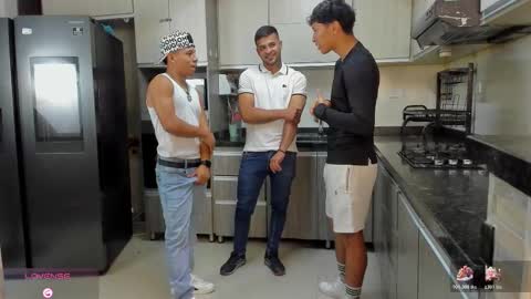 Snapshot of hot_sexmature chatting on 11/07/25, 11:38 Vanesa Oliver and Andrew online show from 11/07/25, 11:38