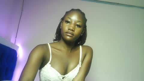 Snapshot of hot_sexxxy_girl chatting on 07/05/26, 04:25 Milly online show from 07/05/26, 04:25