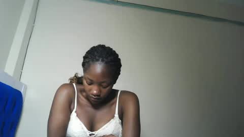 Snapshot of hot_sexxxy_girl chatting on 07/26/26, 03:04 Milly online show from 07/26/26, 03:04