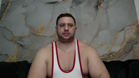 Snapshot of hot_stefano1 chatting on 01/24/25, 05:11 Stefano.. online show from 01/24/25, 05:11