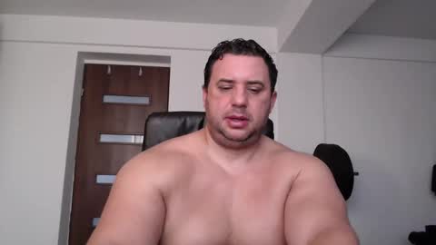 Snapshot of hot_stefano1 chatting on 09/28/25, 04:51 Stefano.. online show from 09/28/25, 04:51