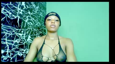 Stella online show from 12/31/24, 01:15