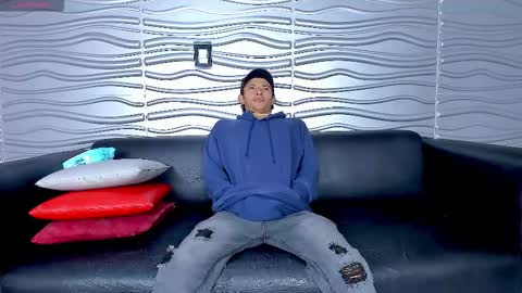 Snapshot of hot_temptation21 chatting on 10/02/25, 01:29 hot_temptation21 online show from 10/02/25, 01:29