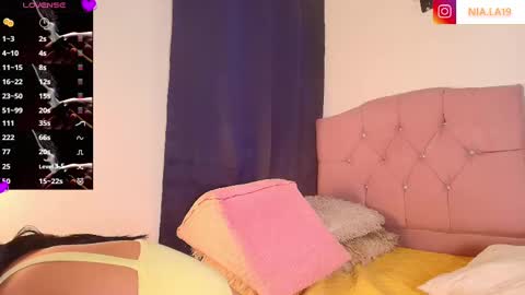 Snapshot of hotalana_ chatting on 10/03/25, 12:18 Alana online show from 10/03/25, 12:18