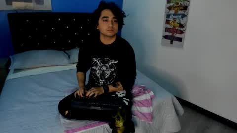 HotApollo online show from 10/14/25, 12:50