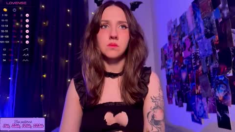 Snapshot of hotarutomo chatting on 11/19/25, 02:55 Next stream 28112024 8 GMT 3 online show from 11/19/25, 02:55