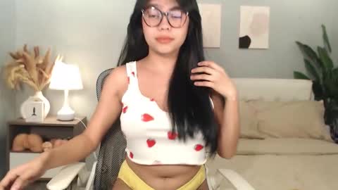 Snapshot of hotasian_gabby69 chatting on 02/02/26, 01:21 hotasian_gabby69 online show from 02/02/26, 01:21