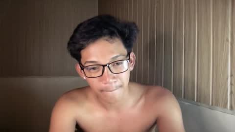 Snapshot of hotasian_jerome chatting on 05/10/26, 10:20 hotasian_jerome online show from 05/10/26, 10:20
