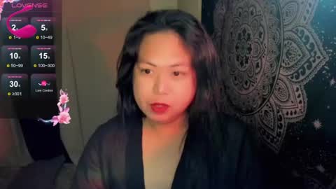 Snapshot of hotasian_mama chatting on 07/13/26, 12:08 Grace online show from 07/13/26, 12:08